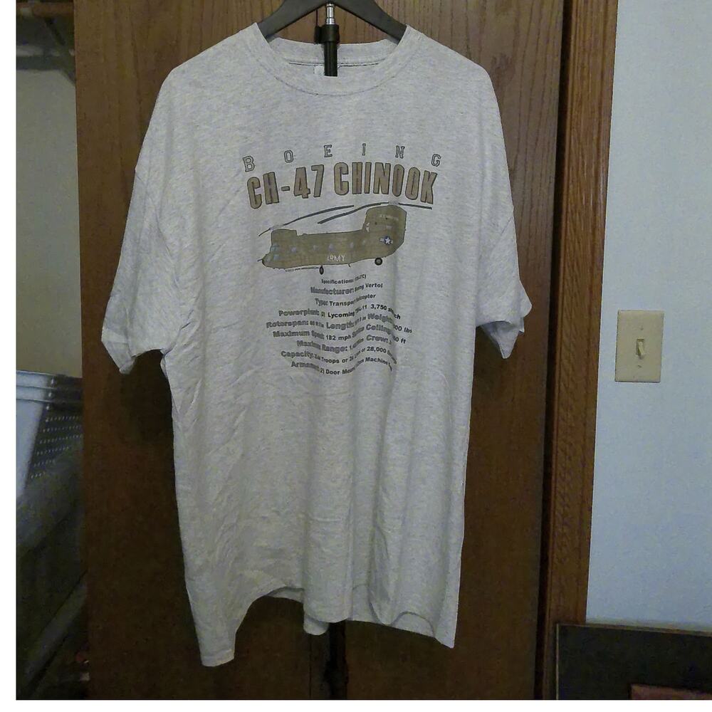 Boeing CH-47 Chinook Helicopter Military Graphic T-Shirt Gray Mens Aviation XL